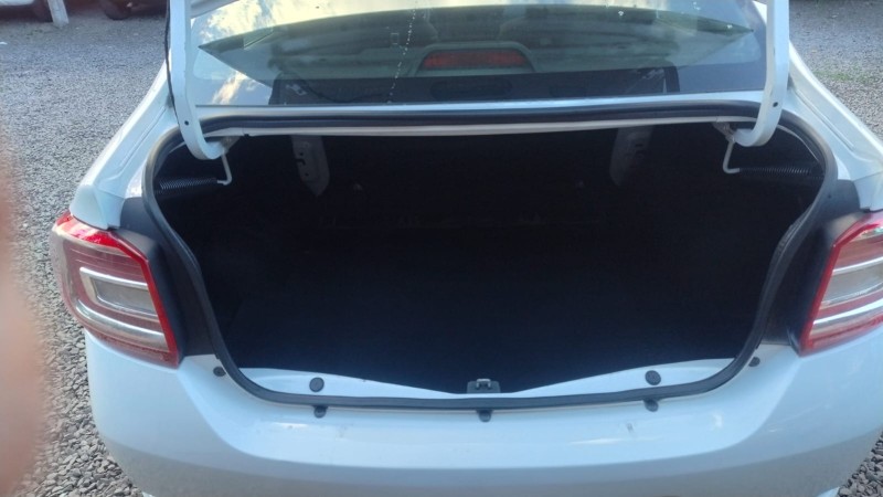 LOGAN 1.0 LIFE 12V FLEX 4P MANUAL - 2021 - CAXIAS DO SUL