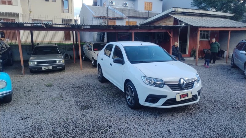 LOGAN 1.0 LIFE 12V FLEX 4P MANUAL