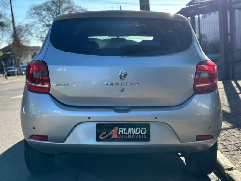 SANDERO 1.0 EXPRESSION 16V FLEX 4P MANUAL - 2016 - PAROBé
