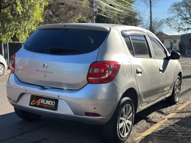 SANDERO 1.0 EXPRESSION 16V FLEX 4P MANUAL - 2016 - PAROBé