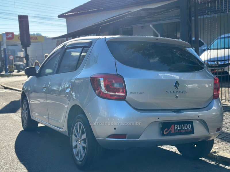 SANDERO 1.0 EXPRESSION 16V FLEX 4P MANUAL - 2016 - PAROBé