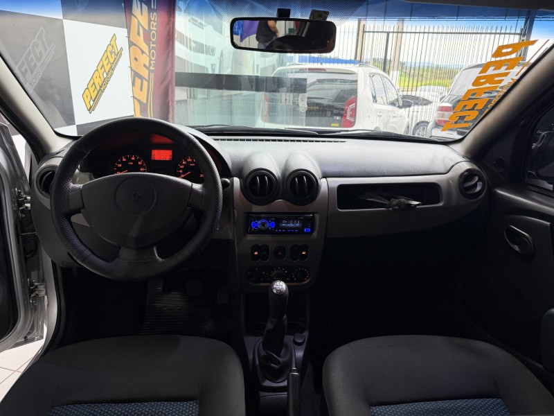SANDERO 1.0 AUTHENTIQUE 16V FLEX 4P MANUAL - 2010 - PORTãO