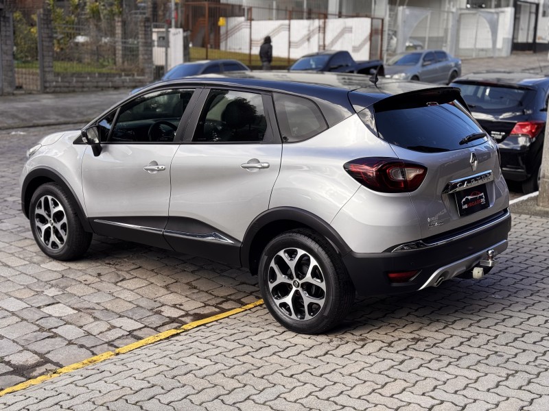CAPTUR 1.6 16V FLEX INTENSE AUTOMÁTICO - 2018 - CAXIAS DO SUL