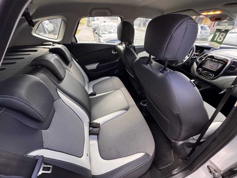 CAPTUR 1.6 16V FLEX INTENSE AUTOMÁTICO - 2018 - CAXIAS DO SUL