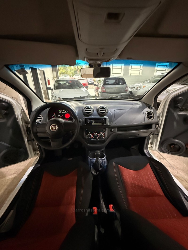 UNO 1.4 EVO SPORTING 8V FLEX 4P MANUAL - 2012 - ARROIO DO MEIO