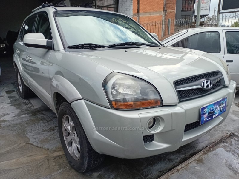 tucson 2.0 mpfi gls 16v 143cv 2wd gasolina 4p automatico 2014 caxias do sul
