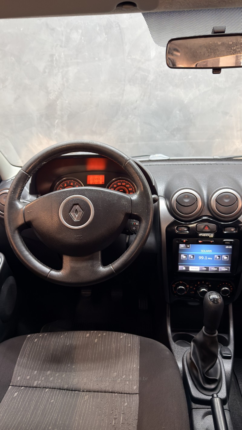 LOGAN 1.6 EXPRESSION 8V FLEX 4P MANUAL - 2013 - CAXIAS DO SUL