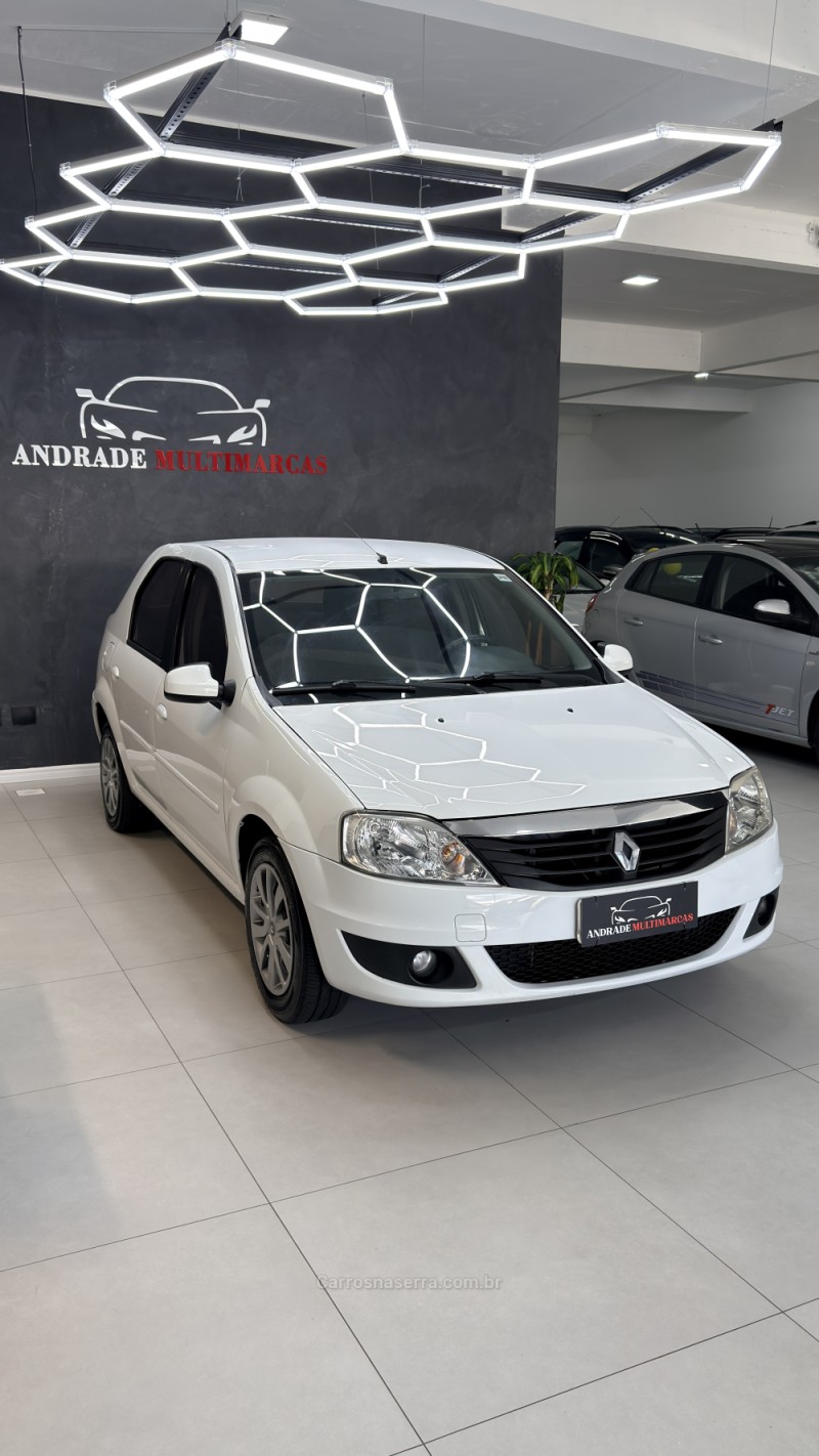 LOGAN 1.6 EXPRESSION 8V FLEX 4P MANUAL - 2013 - CAXIAS DO SUL