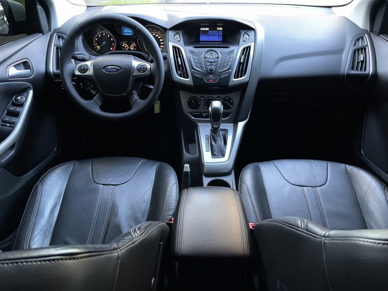 FOCUS 2.0 SE HATCH 16V FLEX 4P AUTO - 2014 - CAXIAS DO SUL