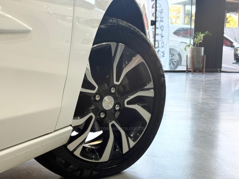 ONIX 1.0	PREMIER PLUS 12V TURBO FLEX 4P AUTOMÁTICO - 2023 - NOVO HAMBURGO