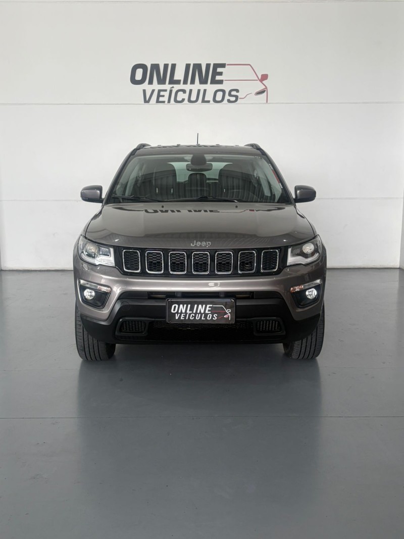 COMPASS 2.0 16V DIESEL LONGITUDE 4X4 AUTOMÁTICO - 2018 - FARROUPILHA
