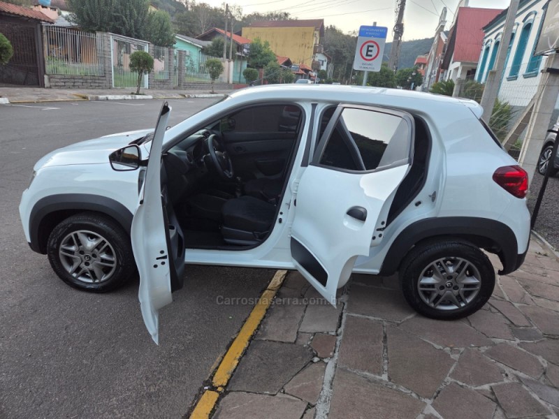 KWID 1.0 12V SCE FLEX ZEN MANUAL - 2021 - PICADA CAFé