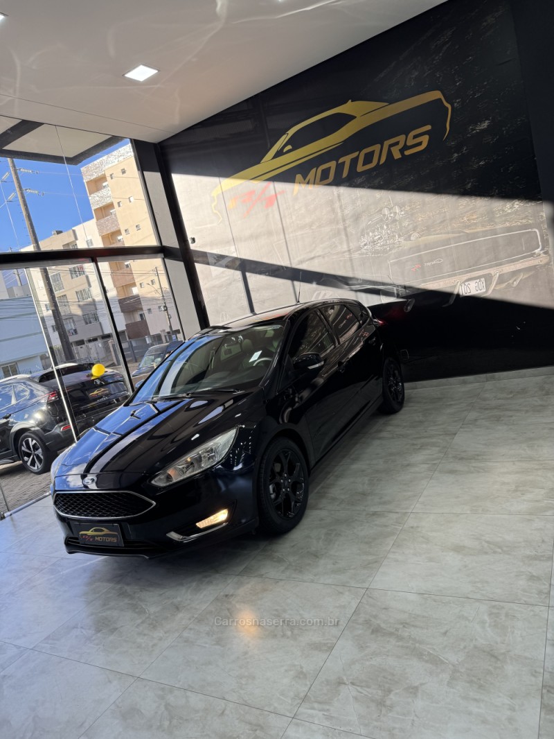 focus 2.0 se hatch 16v flex 4p auto 2016 caxias do sul