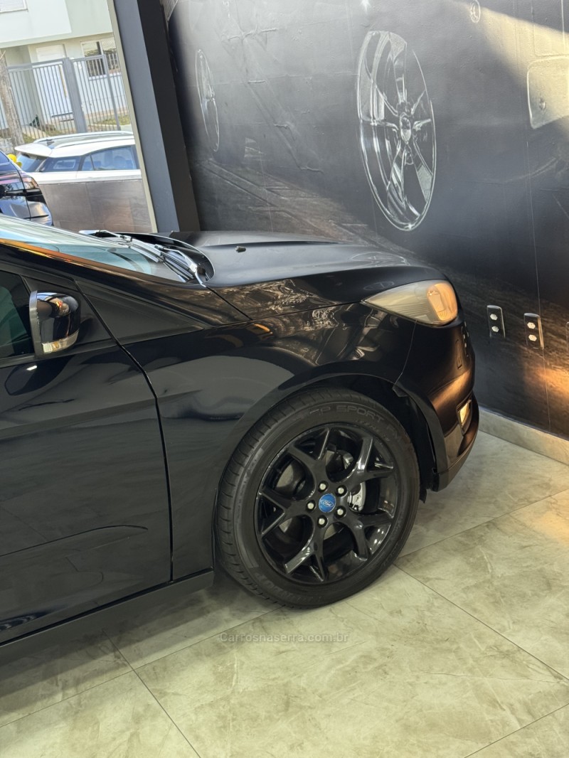 FOCUS 2.0 SE HATCH 16V FLEX 4P AUTO - 2016 - CAXIAS DO SUL