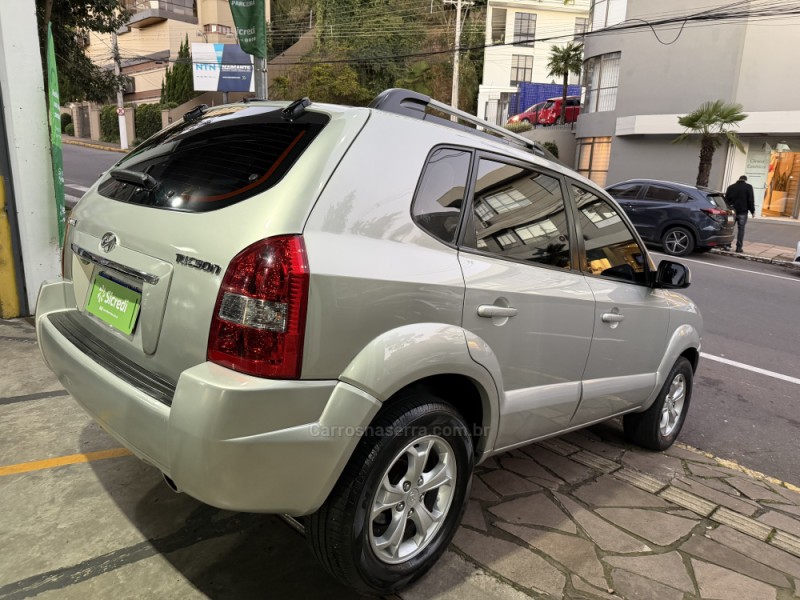 TUCSON 2.0 MPFI GLS 16V 143CV 2WD FLEX 4P AUTOMÁTICO - 2012 - BENTO GONçALVES