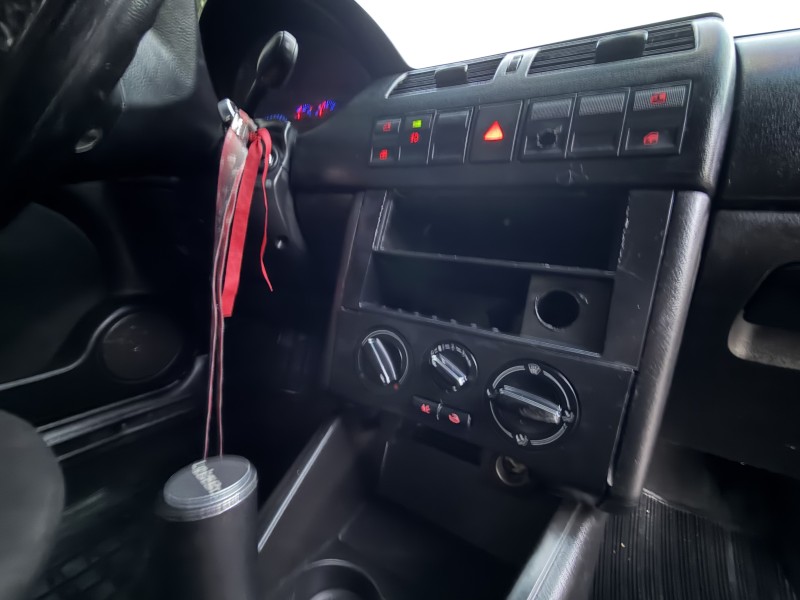 SAVEIRO 1.8 MI FUN CS 8V GASOLINA 2P MANUAL G.III - 2001 - CAXIAS DO SUL