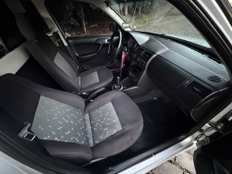 SAVEIRO 1.8 MI FUN CS 8V GASOLINA 2P MANUAL G.III - 2001 - CAXIAS DO SUL