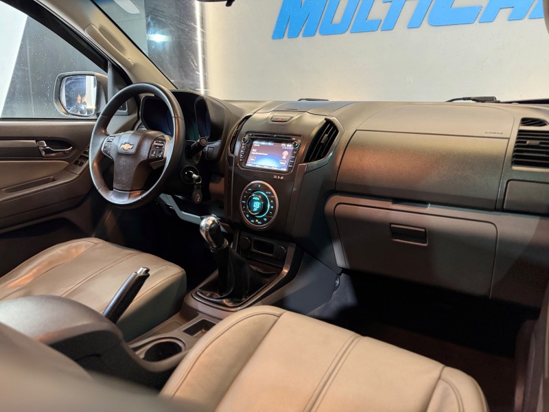 S10 2.4 LTZ 4X2 CD 8V FLEX 4P MANUAL - 2014 - ESTâNCIA VELHA