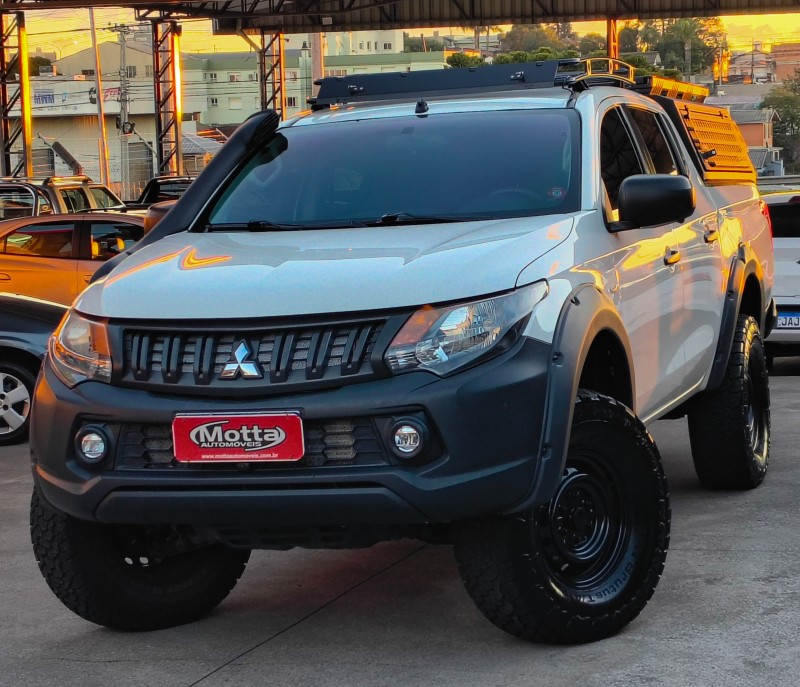 l200 2.5 gl 4x4 cd 8v turbo diesel 4p manual 2022 caxias do sul