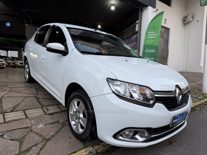 LOGAN 1.6 DYNAMIQUE 8V FLEX 4P MANUAL - 2015 - BENTO GONçALVES