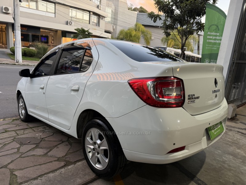 LOGAN 1.6 DYNAMIQUE 8V FLEX 4P MANUAL - 2015 - BENTO GONçALVES
