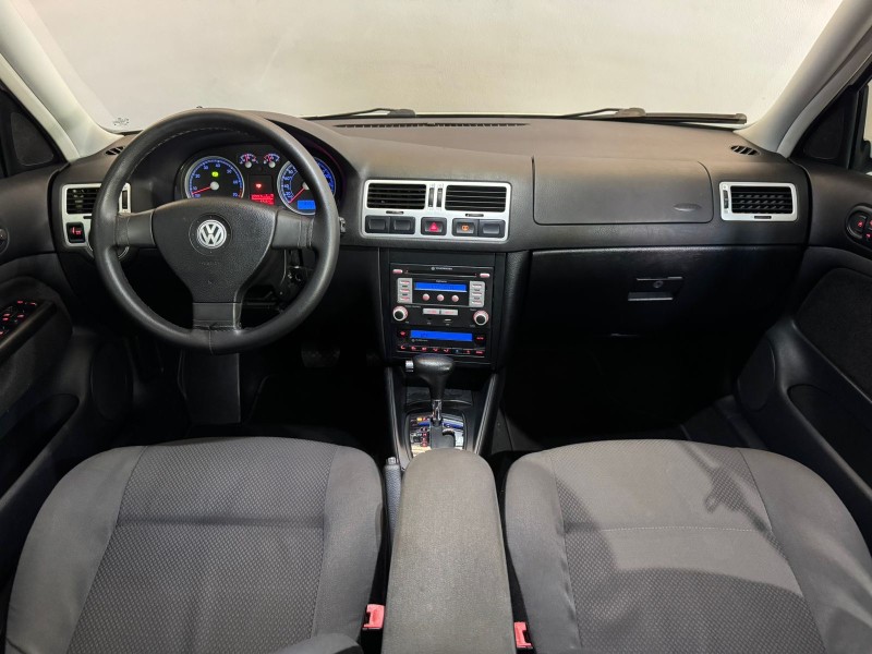 BORA 2.0 MI 8V FLEX 4P AUTOMÁTICO - 2008 - ESTâNCIA VELHA