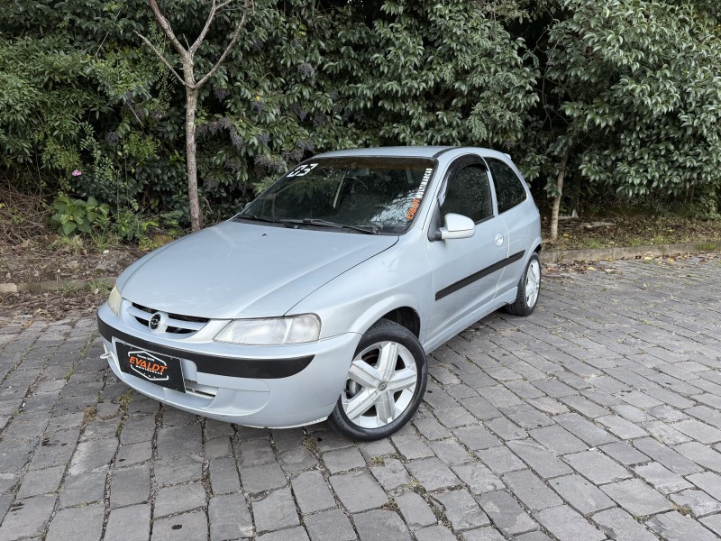 celta 1.0 mpfi vhc super 8v gasolina 2p manual 2003 caxias do sul
