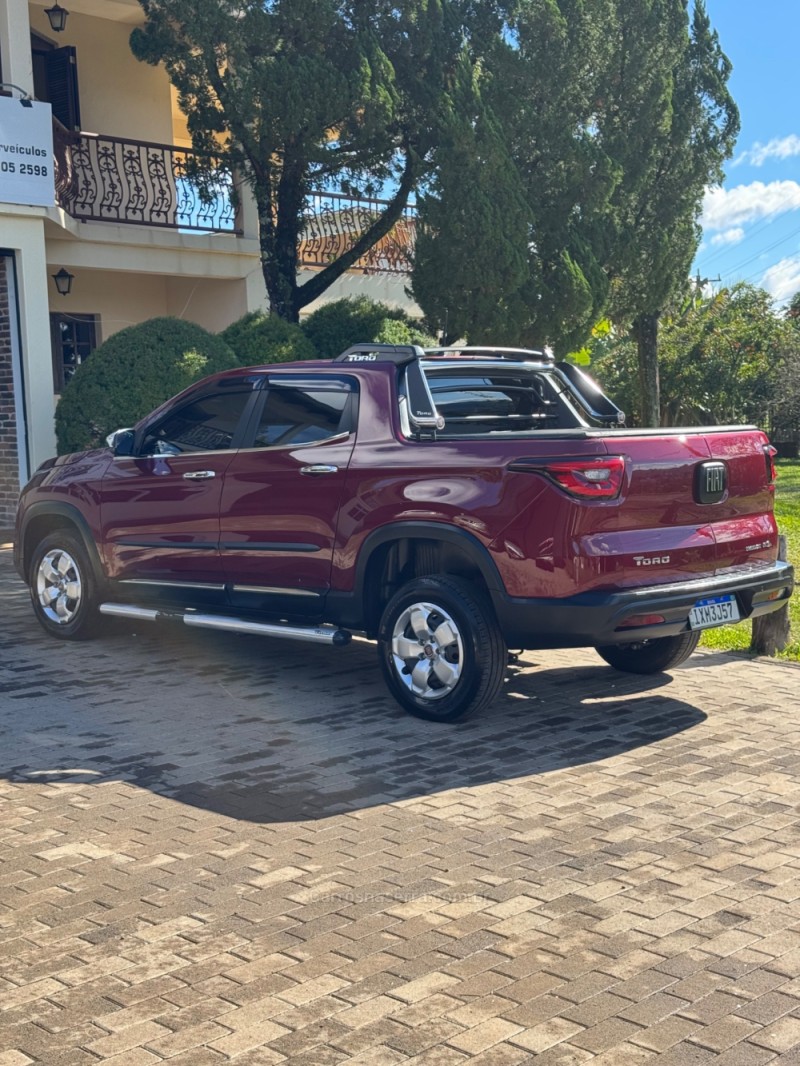 TORO 1.8 16V EVO FLEX FREEDOM AUTOMÁTICO - 2017 - ENCANTADO