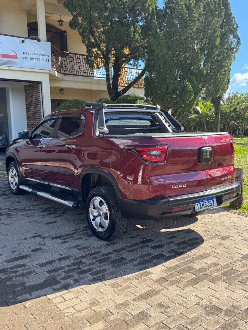 TORO 1.8 16V EVO FLEX FREEDOM AUTOMÁTICO - 2017 - ENCANTADO