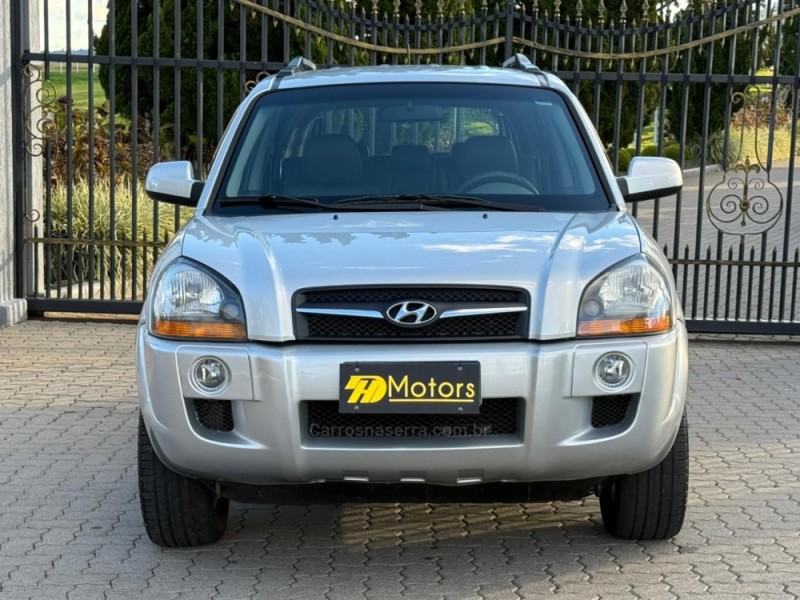 TUCSON 2.0 MPFI GLS 16V 143CV 2WD FLEX 4P AUTOMÁTICO - 2017 - CAXIAS DO SUL