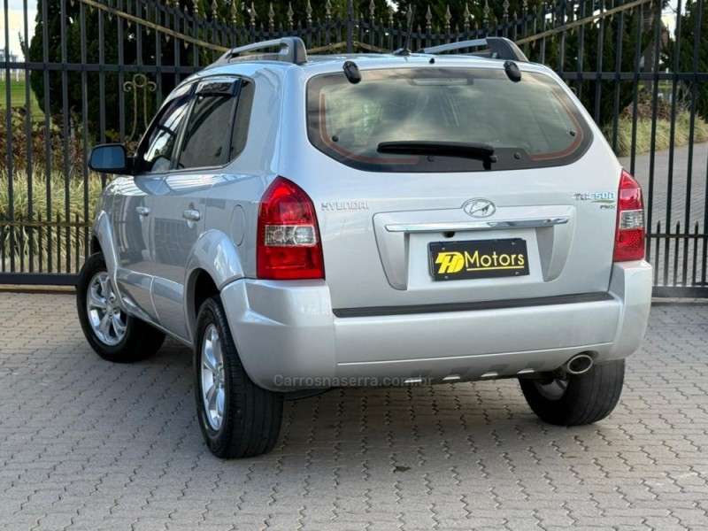 TUCSON 2.0 MPFI GLS 16V 143CV 2WD FLEX 4P AUTOMÁTICO - 2017 - CAXIAS DO SUL