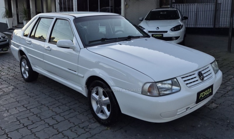 SANTANA 1.8 MI 8V ÁLCOOL 4P MANUAL - 2003 - CAXIAS DO SUL