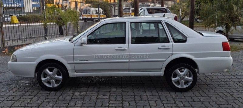 SANTANA 1.8 MI 8V ÁLCOOL 4P MANUAL - 2003 - CAXIAS DO SUL