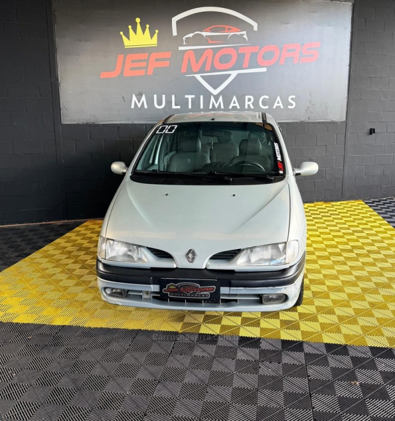 SCÉNIC 2.0 RXE 8V GASOLINA 4P MANUAL - 2000 - CAXIAS DO SUL