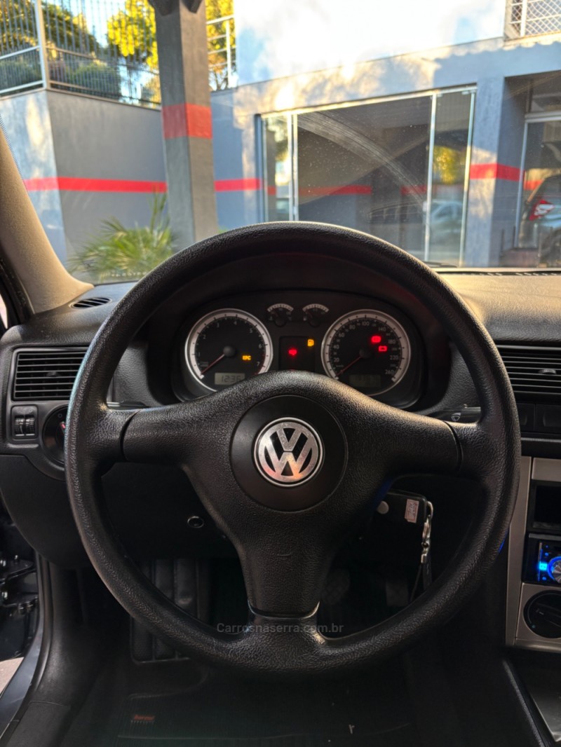 GOLF 1.6 MI FLASH 8V FLEX 4P MANUAL - 2006 - HARMONIA