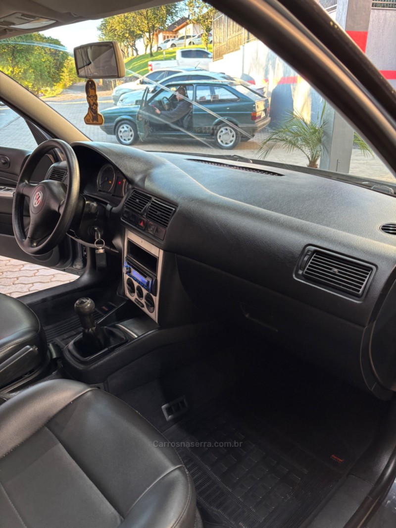 GOLF 1.6 MI FLASH 8V FLEX 4P MANUAL - 2006 - HARMONIA