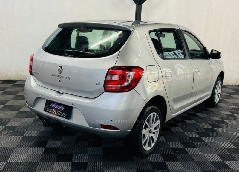 SANDERO 1.6 EXPRESSION 8V FLEX 4P MANUAL - 2017 - NOVO HAMBURGO