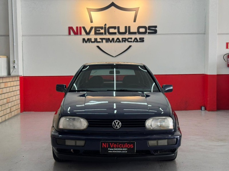 GOLF 1.8 MI GL 8V GASOLINA 4P MANUAL - 1998 - CAXIAS DO SUL