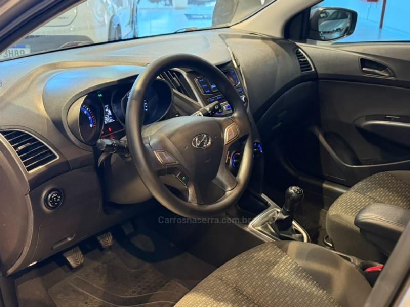 HB20 1.0 COMFORT PLUS 12V FLEX 4P MANUAL - 2017 - CAXIAS DO SUL