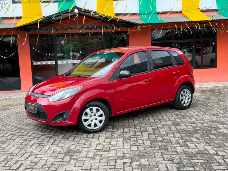 FIESTA 1.0 MPI 8V GASOLINA 4P MANUAL - 2014 - CANELA