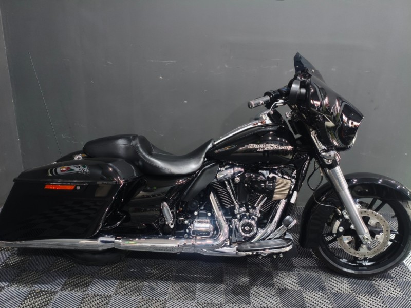 street glide  2017 novo hamburgo