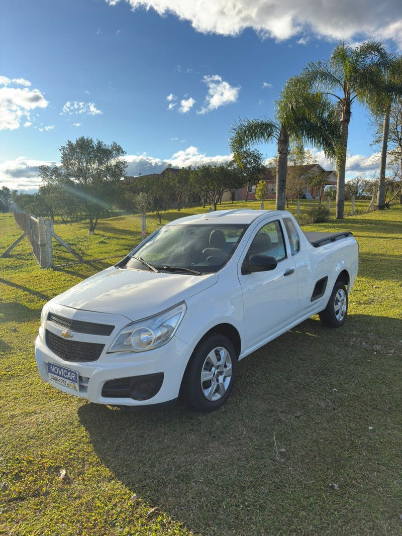 MONTANA 1.4 MPFI LS CS 8V FLEX 2P MANUAL