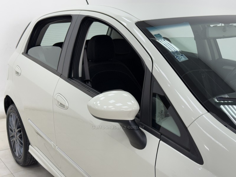 PUNTO 1.8 SPORTING 16V FLEX 4P AUTOMATIZADO - 2016 - SANTA CRUZ DO SUL