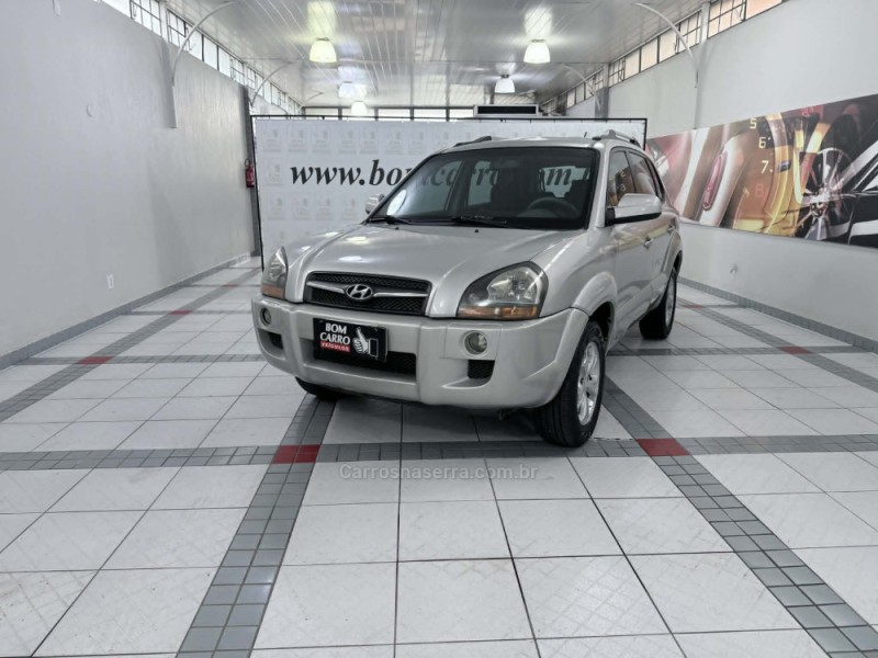 tucson 2.0 mpfi gls 16v 143cv 2wd flex 4p automatico 2009 porto alegre