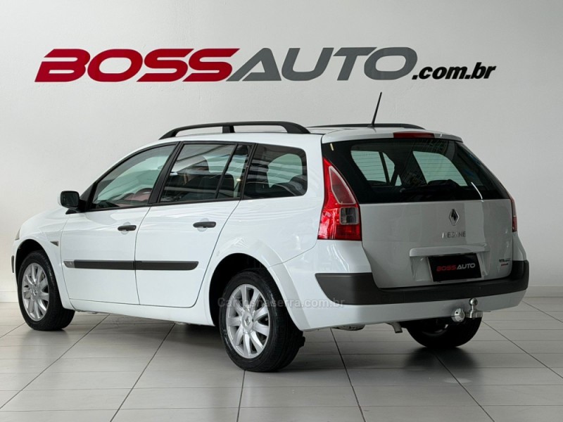 MÉGANE 1.6 DYNAMIQUE GRAND TOUR 16V FLEX 4P MANUAL - 2010 - CAXIAS DO SUL