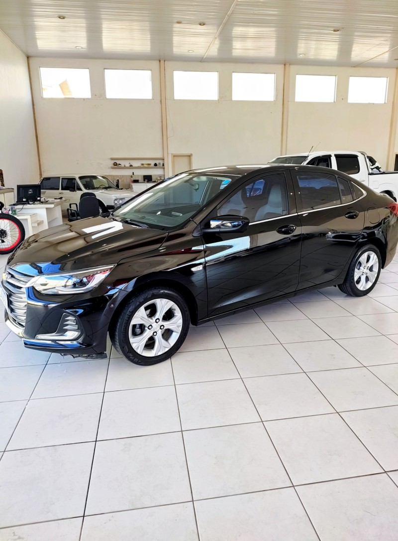 ONIX 1.0	PREMIER II PLUS 12V TURBO FLEX 4P AUTOMÁTICO - 2020 - FARROUPILHA