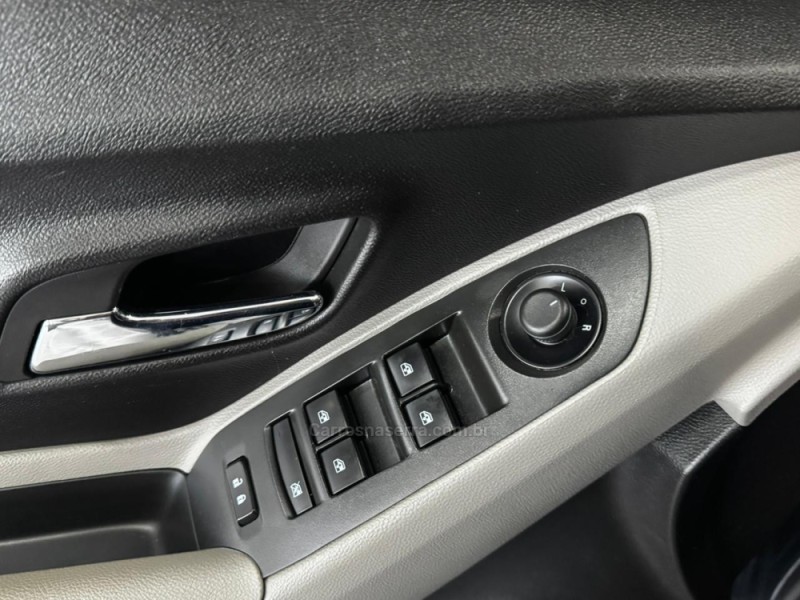 TRACKER 1.8 MPFI LTZ 4X2 16V FLEX 4P AUTOMÁTICO - 2015 - CAXIAS DO SUL