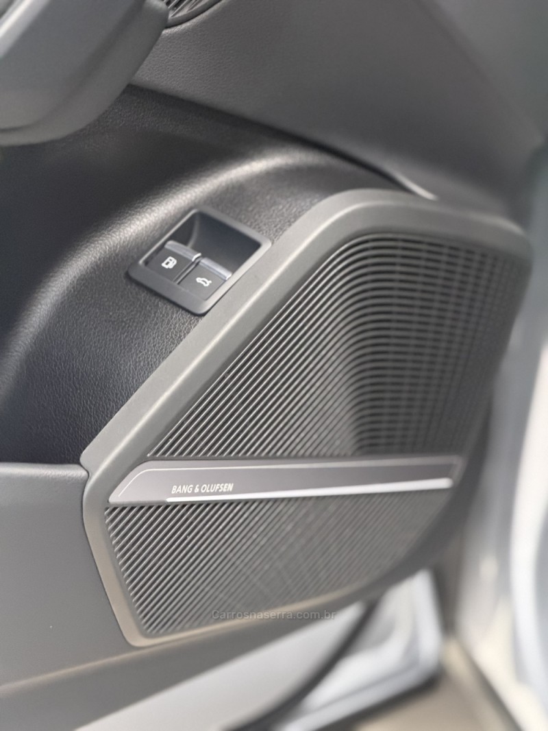Q5 2.0 55 TFSI PHEV SPORTBACK PERFORMANCE BLACK QUATTRO HÍBRIDO 4P AUTOMÁTICO - 2024 - FARROUPILHA