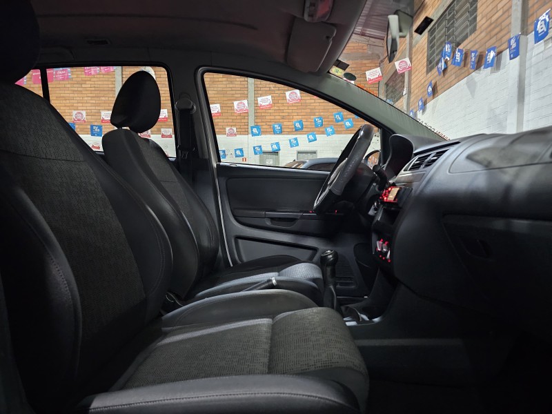 FOX 1.6 MI 8V FLEX 4P MANUAL - 2013 - CAXIAS DO SUL