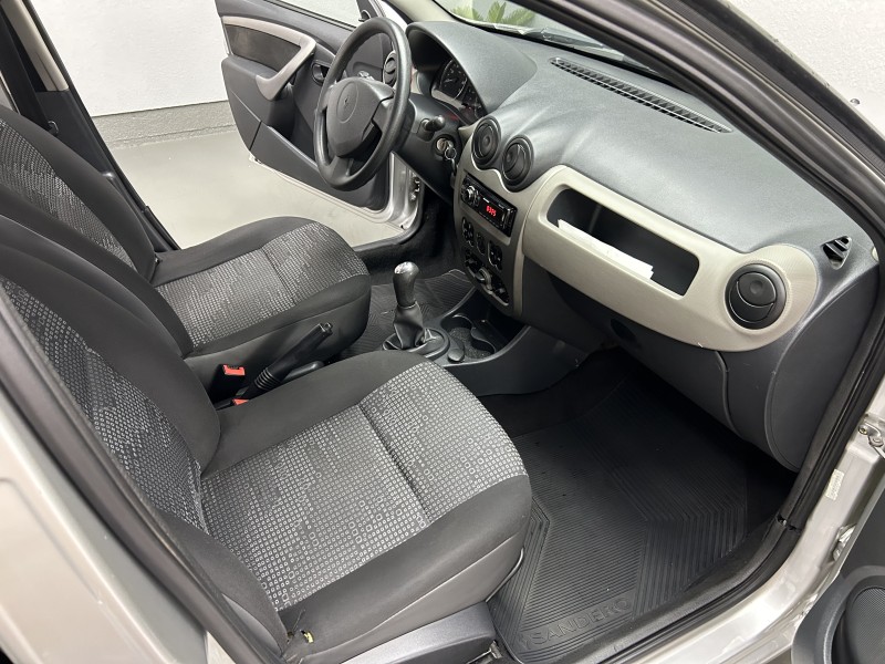 SANDERO 1.6 EXPRESSION 8V FLEX 4P MANUAL - 2009 - CAXIAS DO SUL